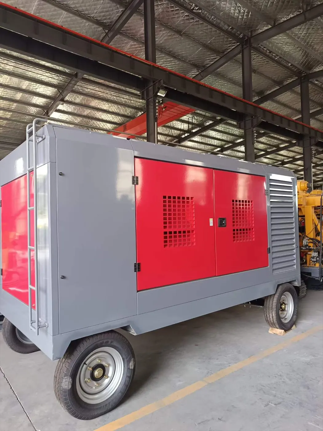 Wheeled air compressor photo 3
